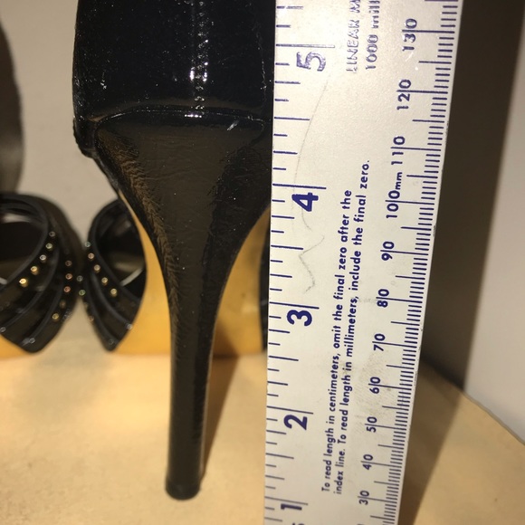 Steve Madden Black w/ Gold Studs - Picture 4 of 6